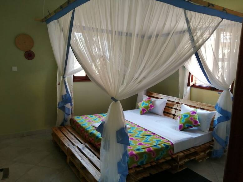 Bed & Breakfast Airport Link Guest House