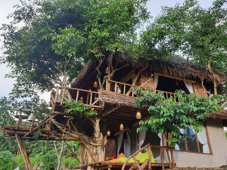 Hotel Gading Treehouse