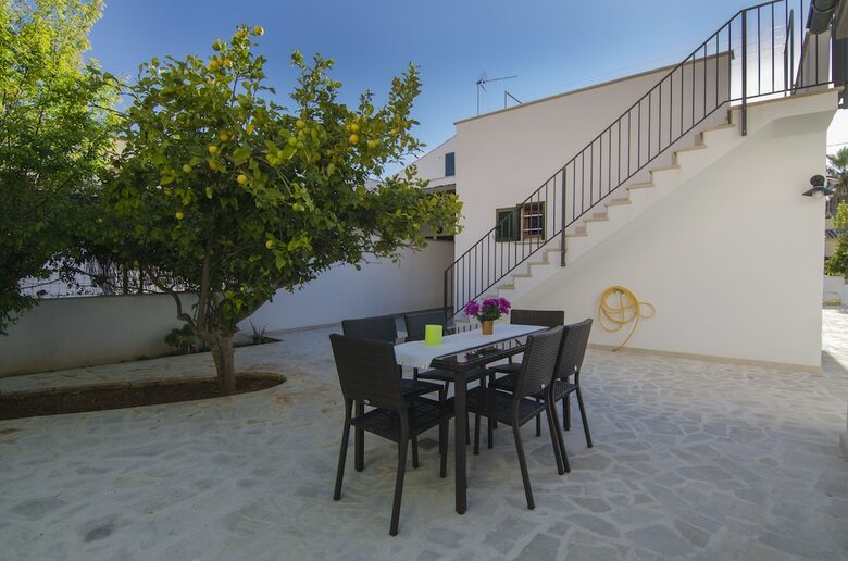 Villa Fuster