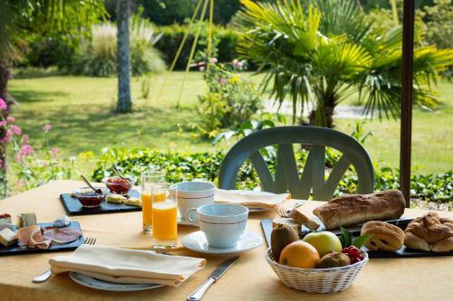 Hotel Logis Auberge Du Grand Ch�ne