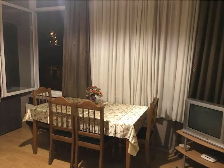 Apartment On Tsamebuli Ave