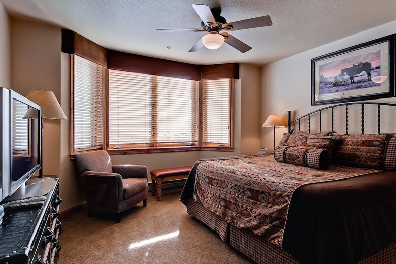 Torian Plum Creekside 513