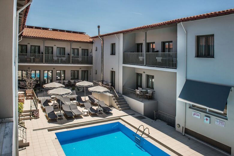 Aparthotel Kiwi Apartments