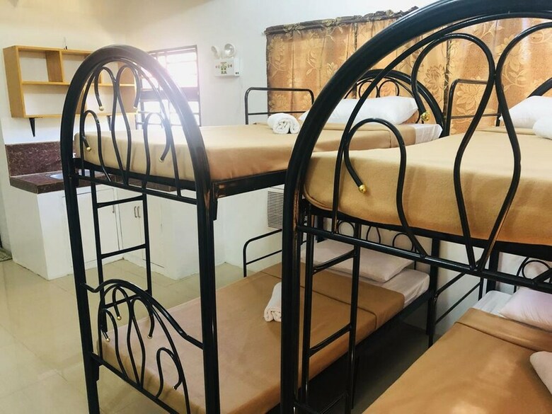 Hostal Pinpin Guesthouse - Hostel