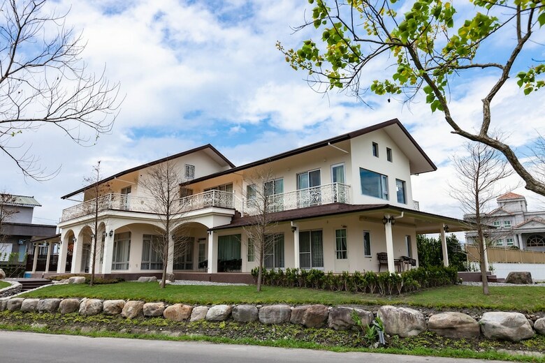 Hotel Deja Vu B&B