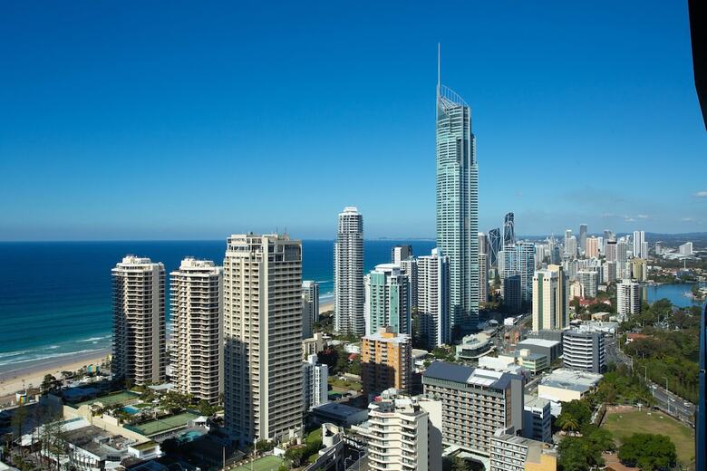 Circle On Cavill - Private Apartments