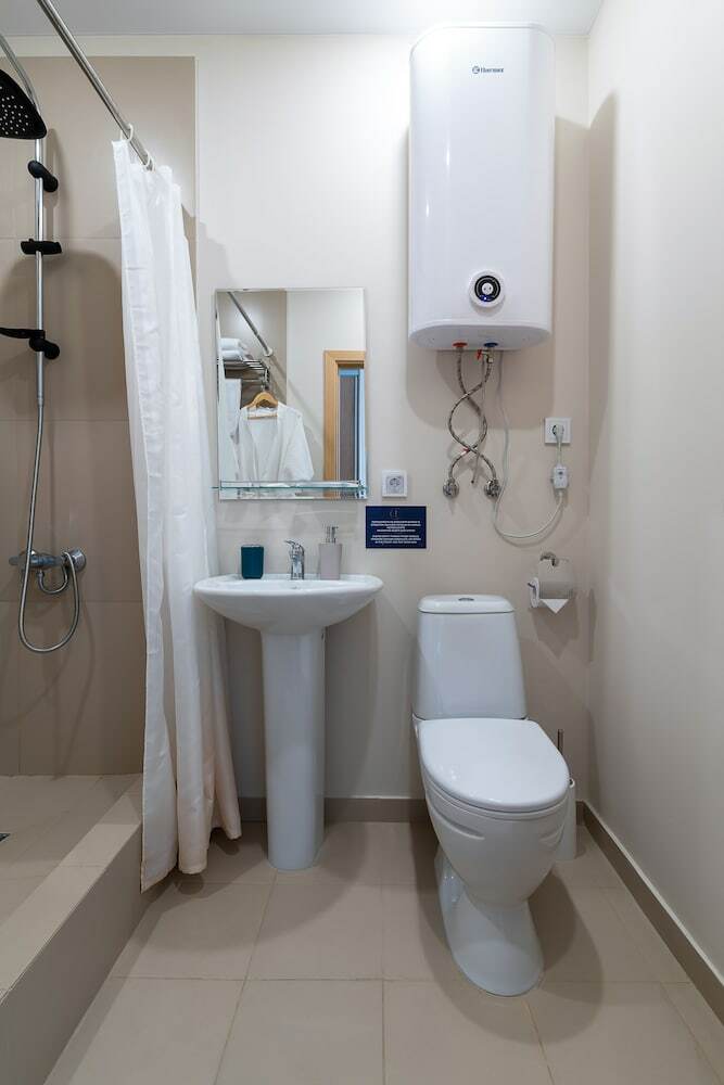 Kinney Sea View Hotel
