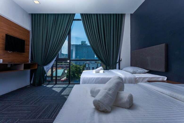 We Hotel
