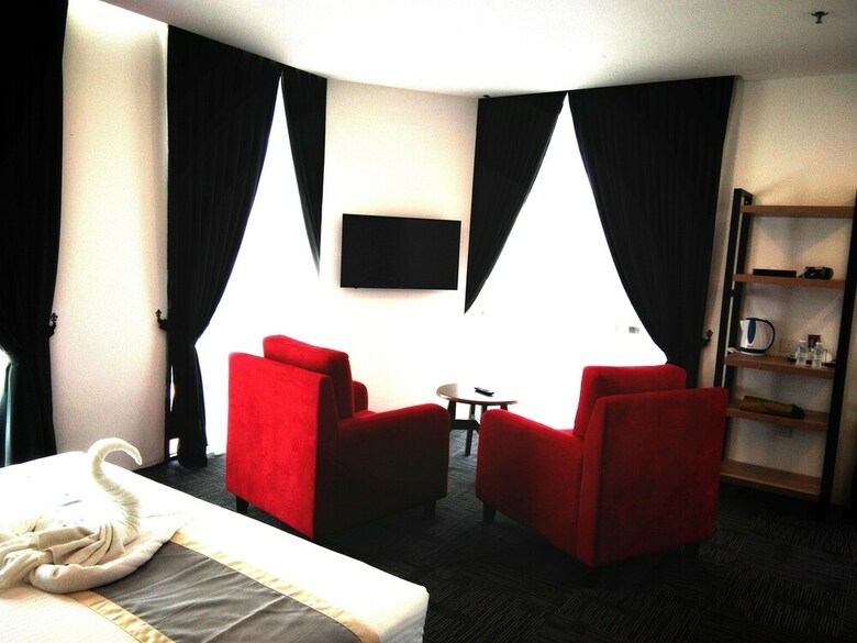 We Hotel