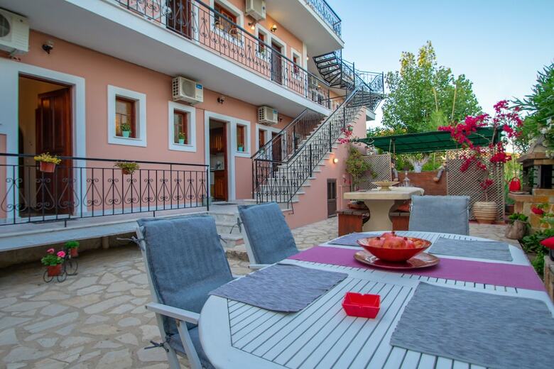 Apartamentos Lucia Studios