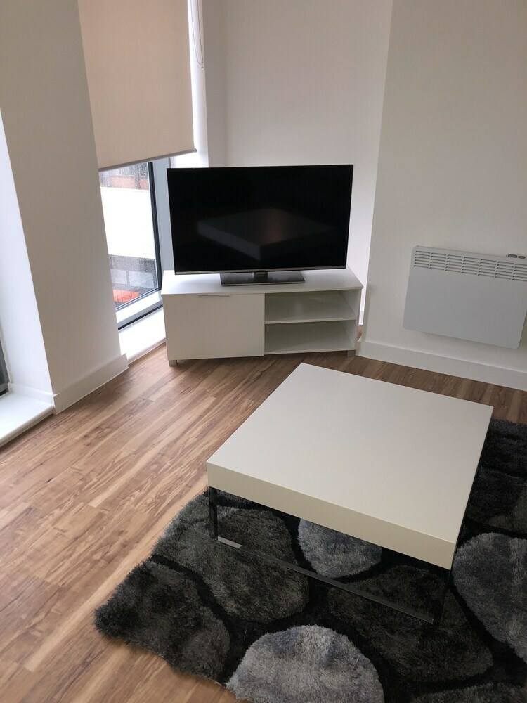 Apartamentos X1 Media City Tower II