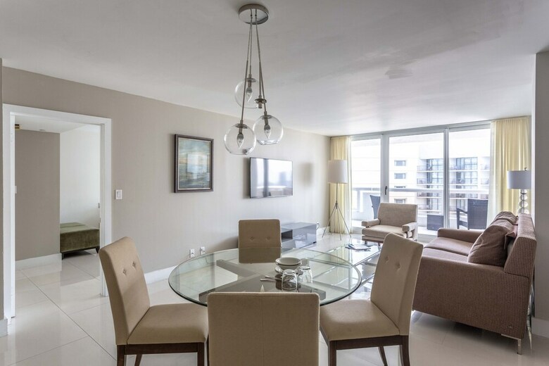 Bay Overlooking Condo With Balcony
