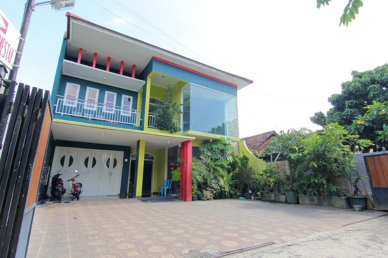 Hotel Cornel Homestay