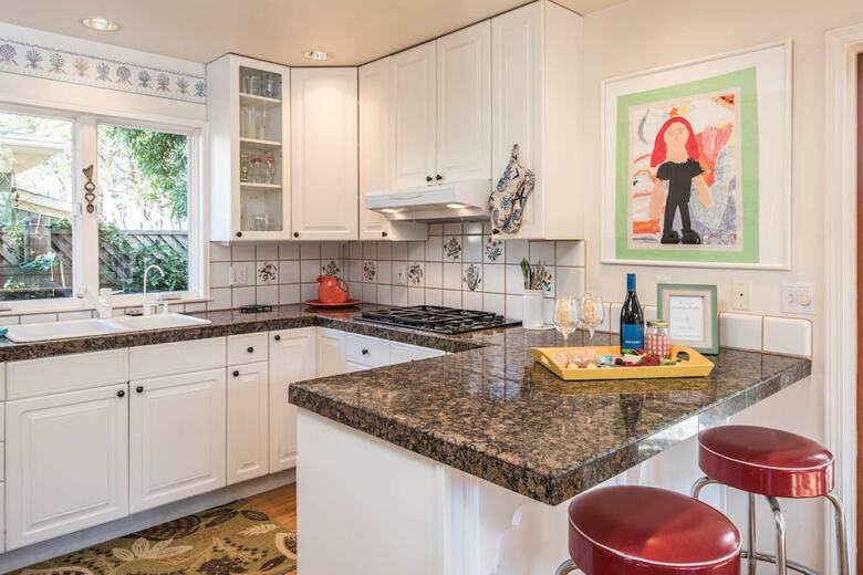 3743 Pelican Peaks