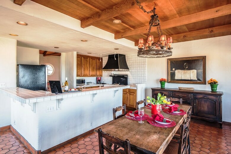 3263 Villa By The Sea