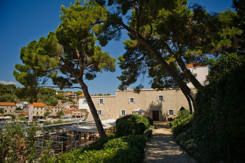 Hotel Martinis Marchi