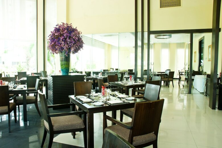 Cape Racha Hotel