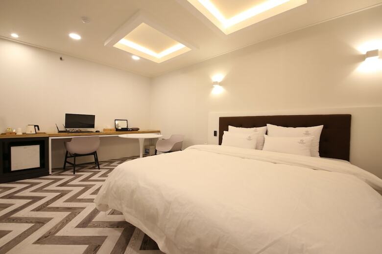 Candeo Hotel