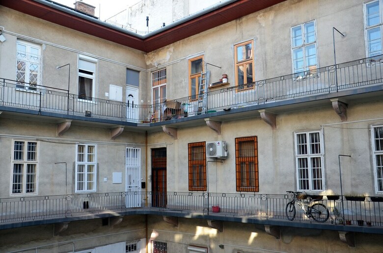 Central Holiday Apartments