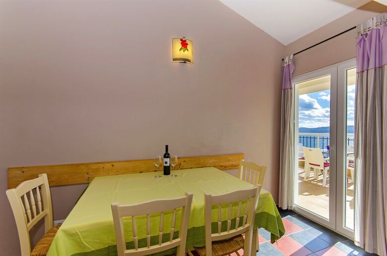 Apartments Miro