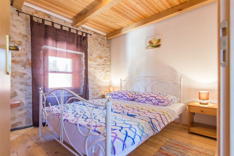 House Mirta 2