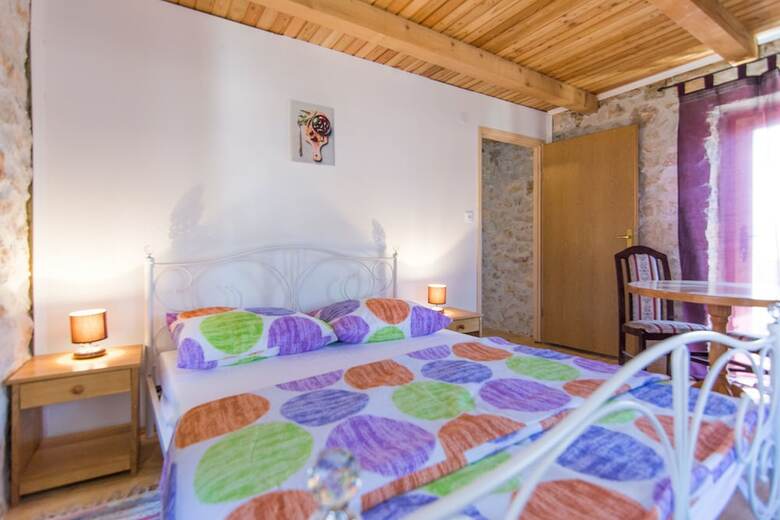 House Mirta 2