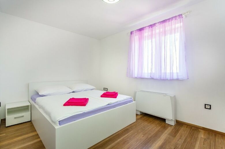 Apartments Vlado Derk