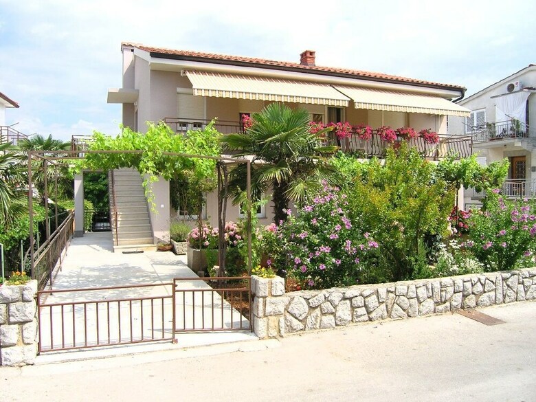 Apartment Lusic