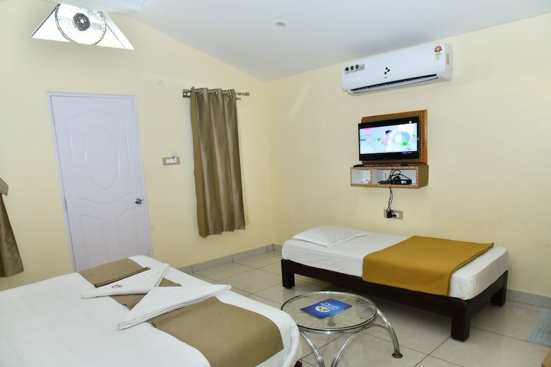 Hotel Hoysala Resort