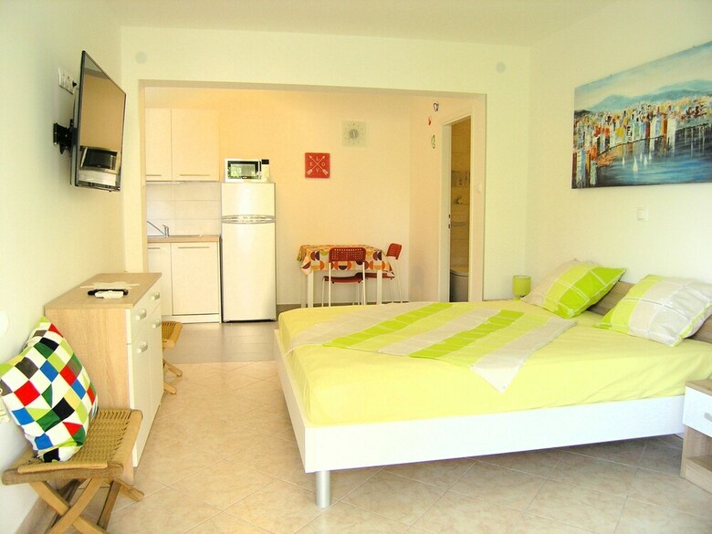 Apartment Leo