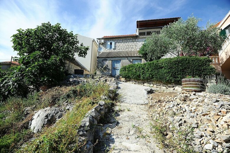 Apartments Zvonimir