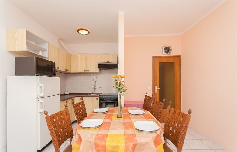 Apartments Ivica