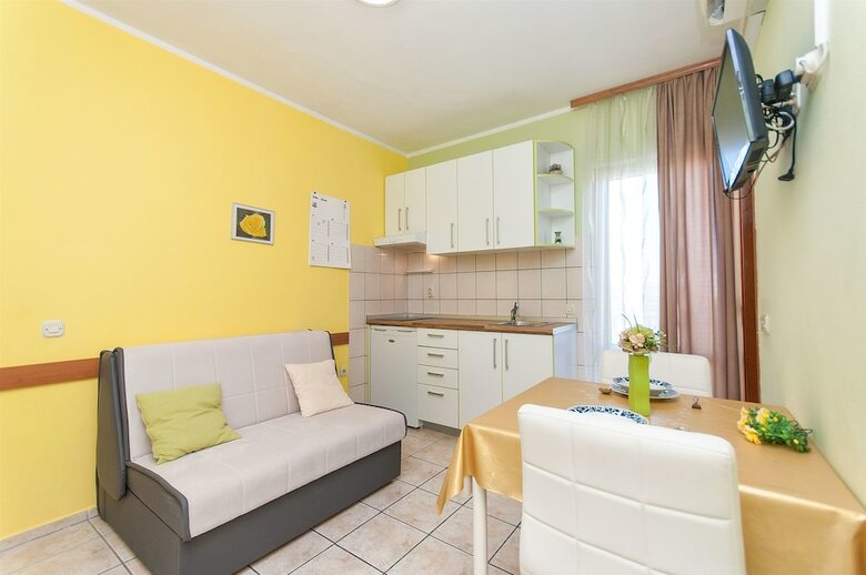 Apartments Ivica