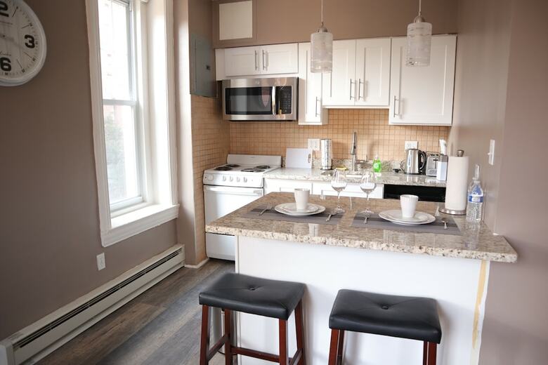 Midtown Suites