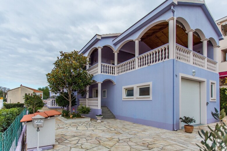 Apartments And Rooms Slavica