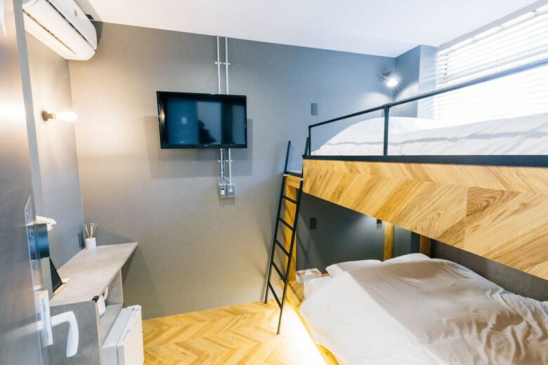 Mizuka Nakasu 4 - Unmanned Hotel -