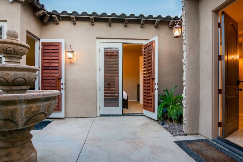 Serenity In The Desert Five Bedroom House