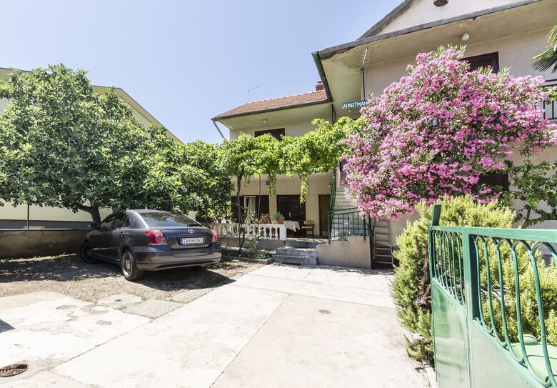 Apartments Nera