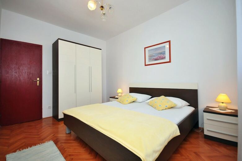 Apartments Luna