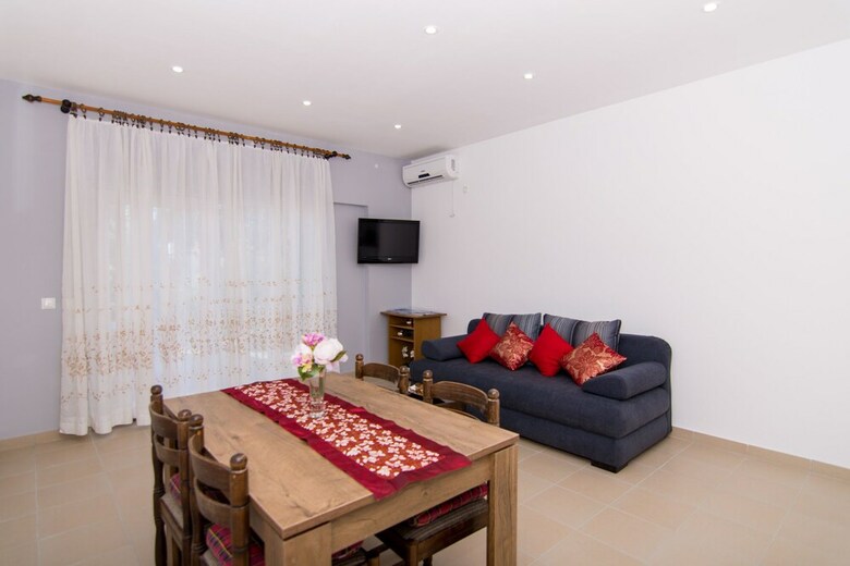 Apartments Slobodan