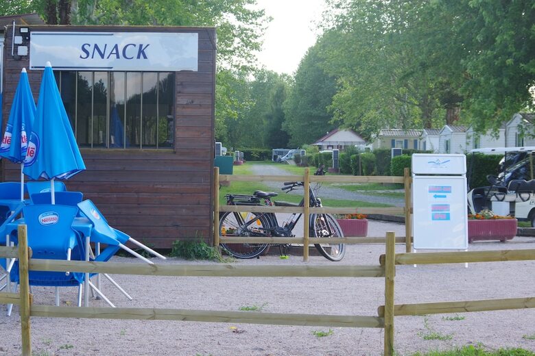 Camping Des Ni�res