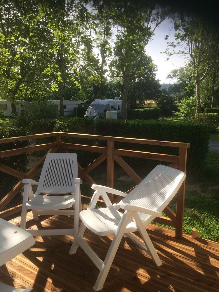 Camping Des Ni�res