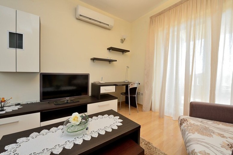 Apartments Dyana