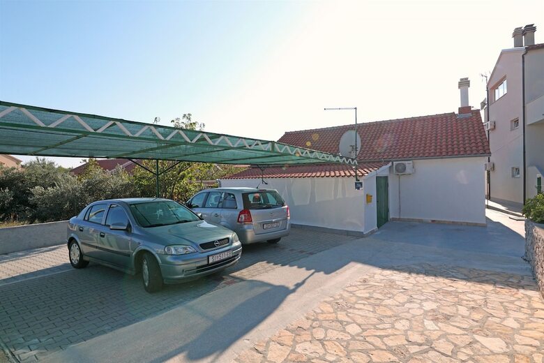 Apartment Milivoj