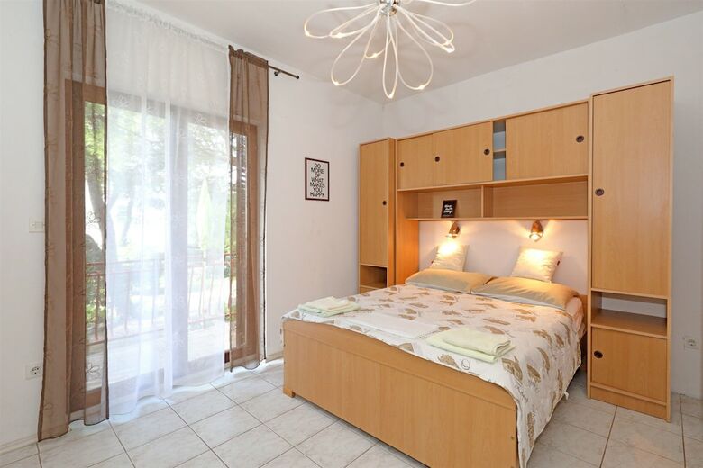 Apartamentos Rooms Ante