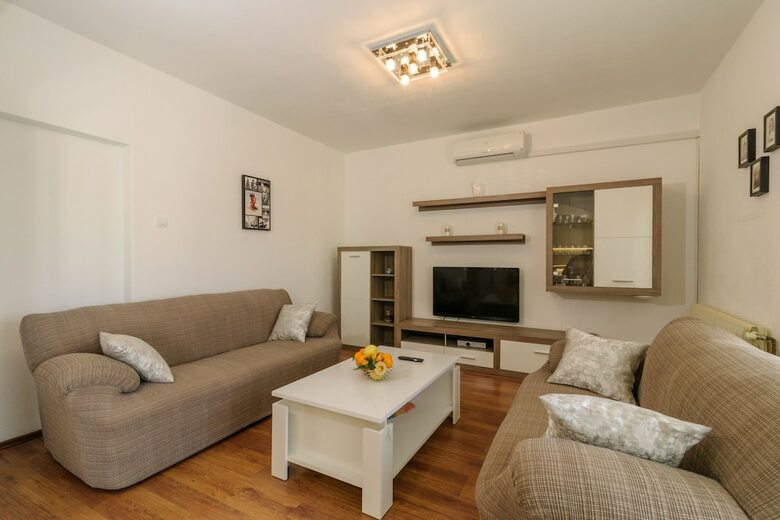 Apartments Meri