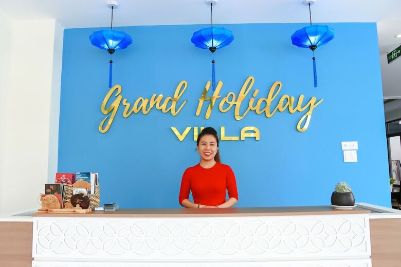 Hotel Grand Holiday Villa