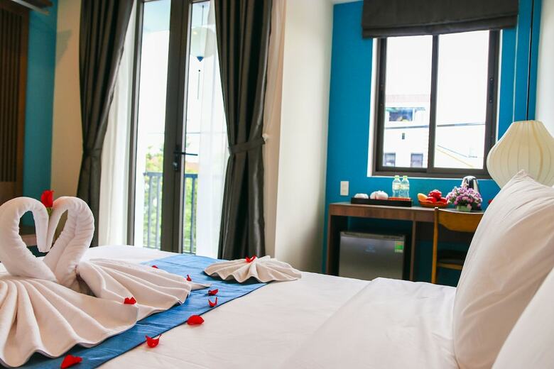 Hotel Grand Holiday Villa