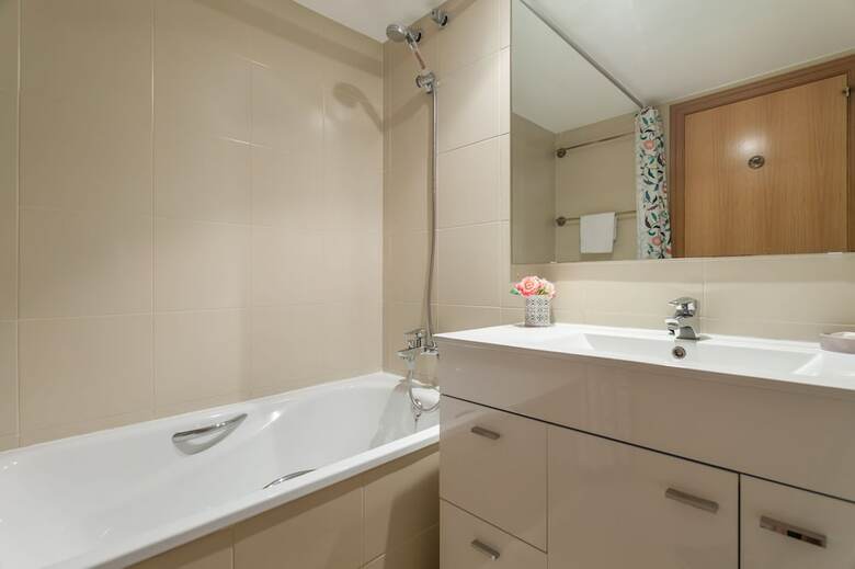 Apartamentos Rosae Be My Guest Castelldefels