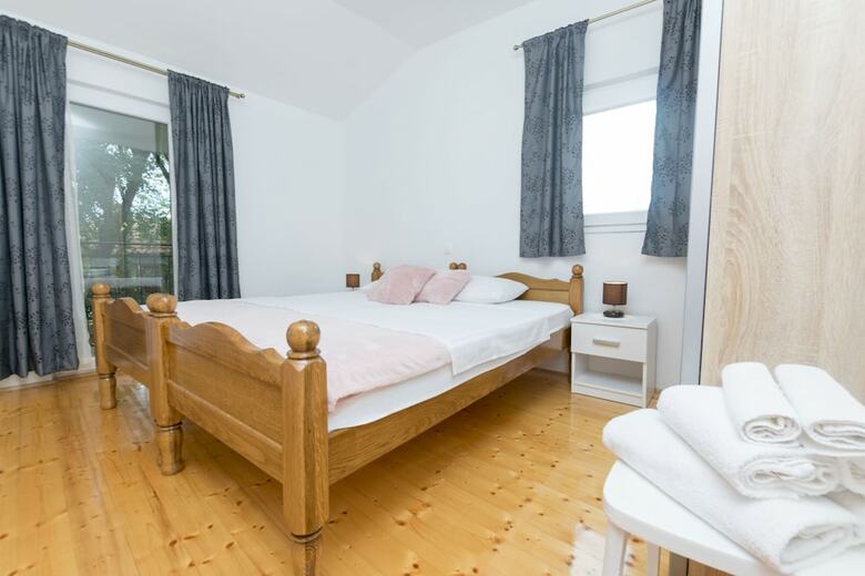 Apartamentos House Ante